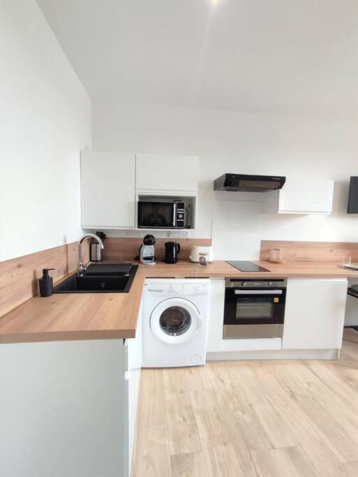 Le St Just : Hypercentre, Vue Imprenable Sur La Cathedrale Apartment นาร์บอนน์ ภายนอก รูปภาพ