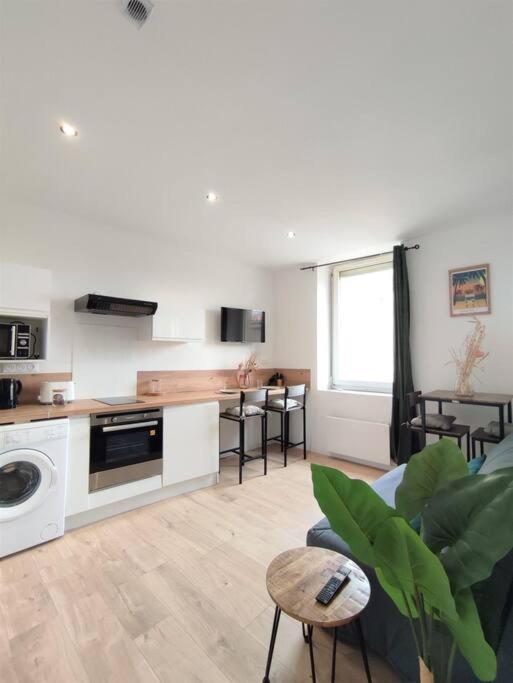 Le St Just : Hypercentre, Vue Imprenable Sur La Cathedrale Apartment นาร์บอนน์ ภายนอก รูปภาพ