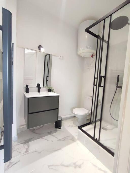 Le St Just : Hypercentre, Vue Imprenable Sur La Cathedrale Apartment นาร์บอนน์ ภายนอก รูปภาพ