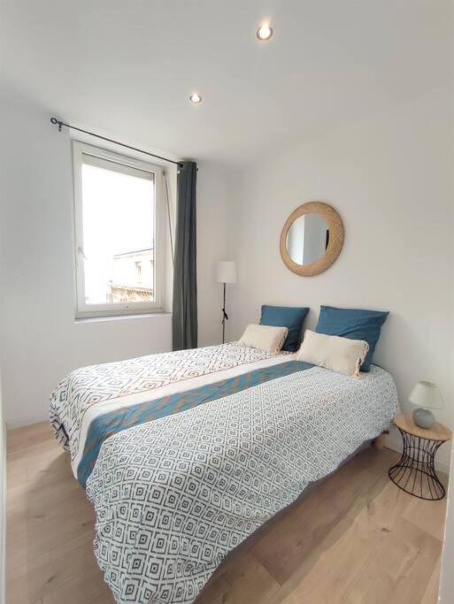 Le St Just : Hypercentre, Vue Imprenable Sur La Cathedrale Apartment นาร์บอนน์ ภายนอก รูปภาพ